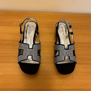 New David Tate Dress Shoes Low Heel Black and Silver
